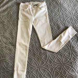 Zara Trafaluc white jeans